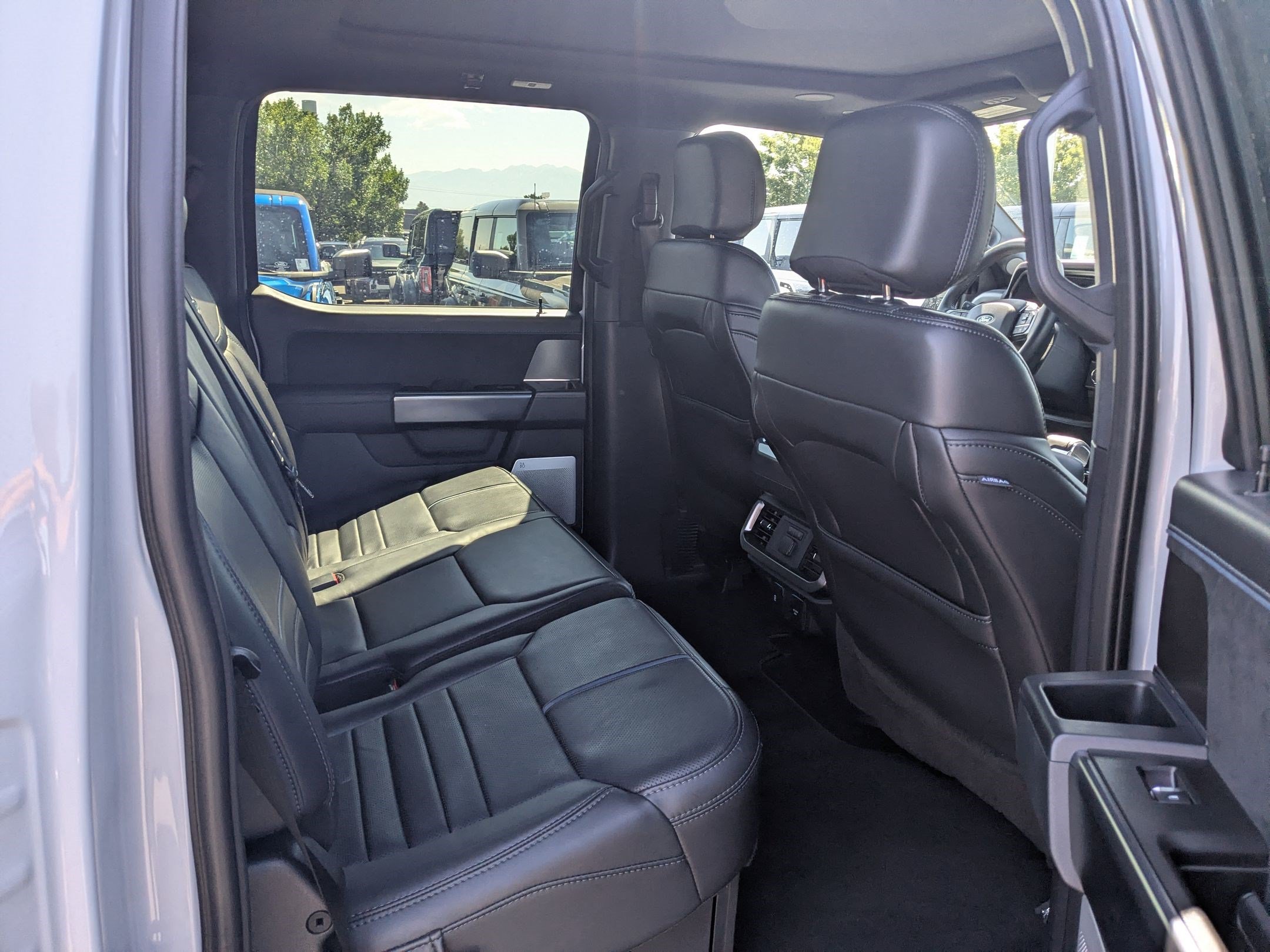 Certified 2025 Ford F150 Platinum w/ Equipment Group 702A High AWD/4WD image 33