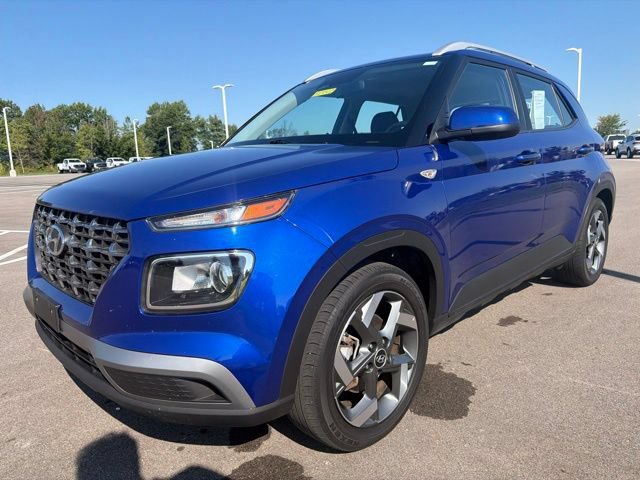 Used 2025 Hyundai Venue SEL FWD video 2