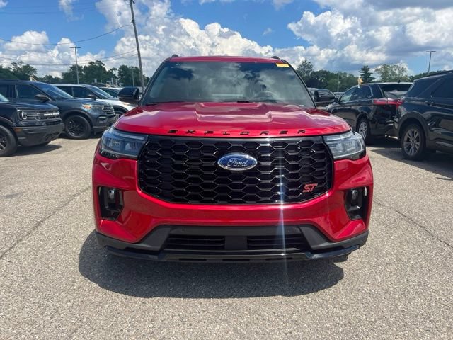 Certified 2025 Ford Explorer ST AWD/4WD image 2