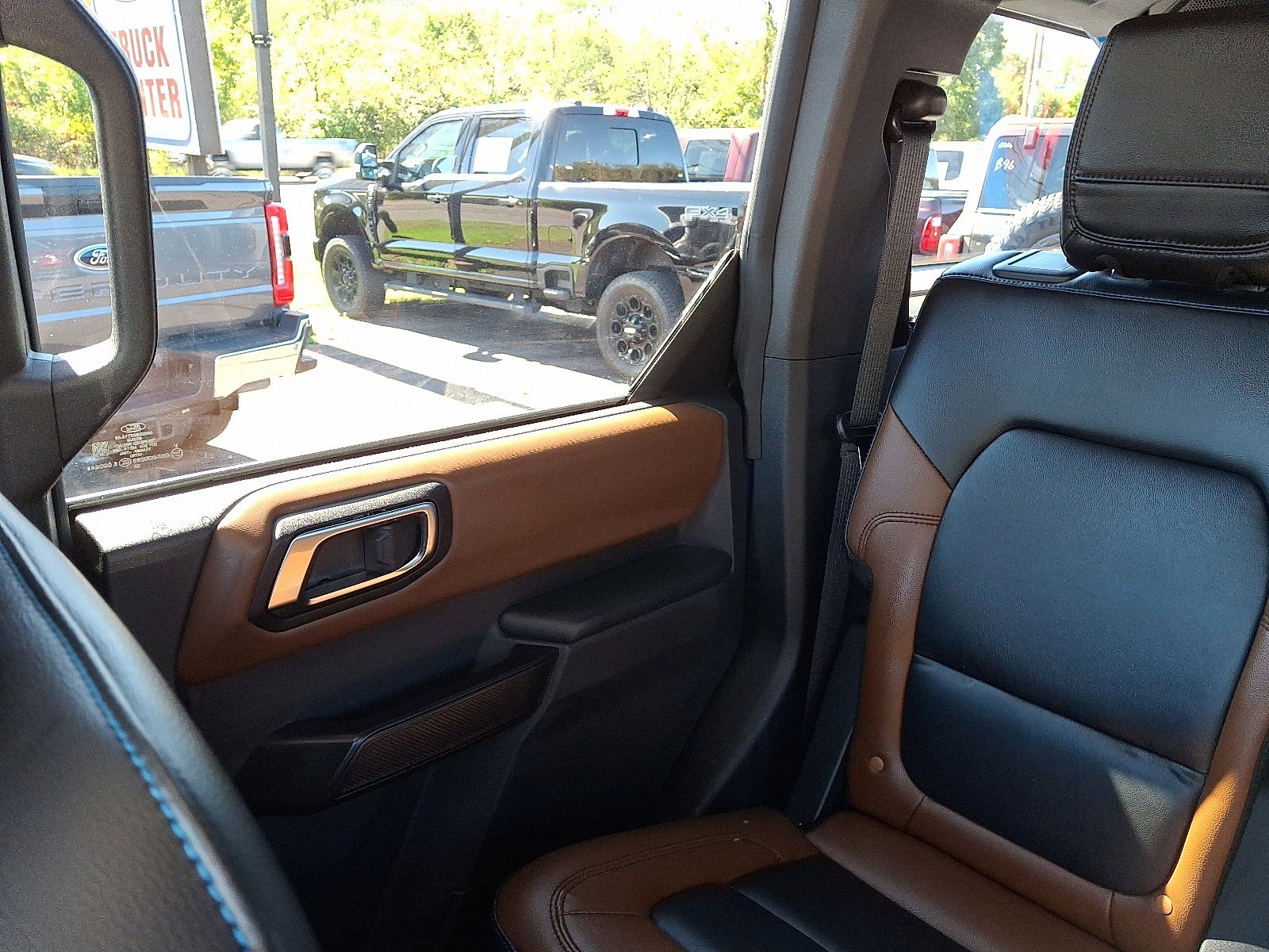 Certified 2024 Ford Bronco Outer Banks image 18