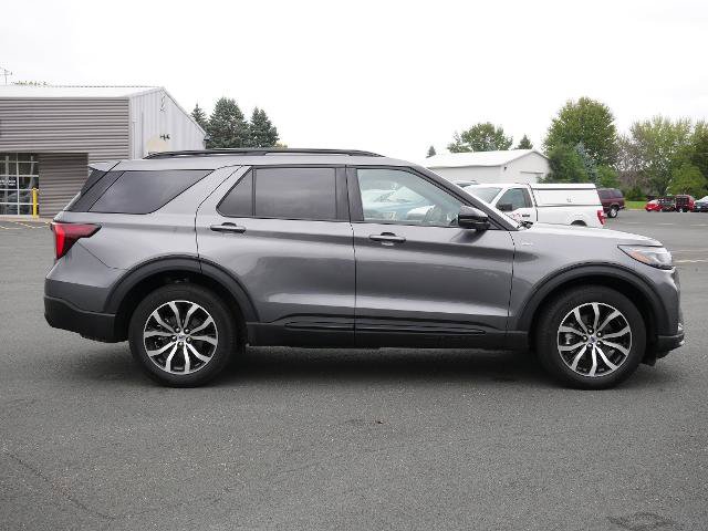 Certified 2026 Ford Explorer ST-Line AWD/4WD image 6