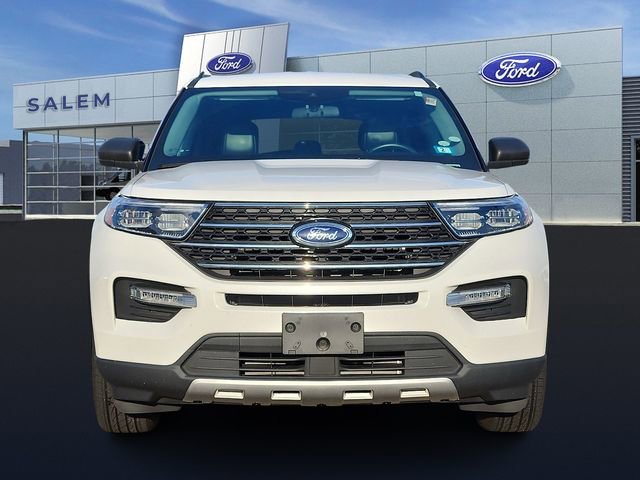 Certified 2022 Ford Explorer XLT w/ Equipment Group 202A AWD/4WD image 2