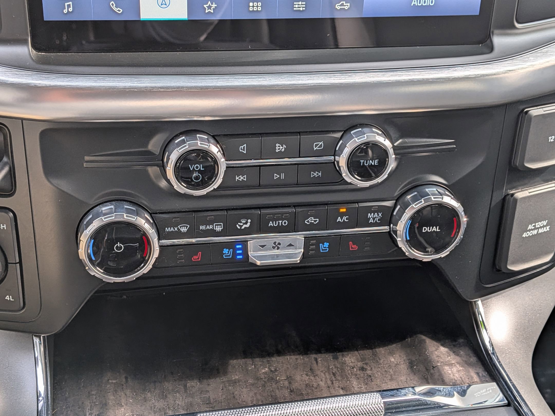 Certified 2023 Ford F150 Lariat w/ Equipment Group 502A High image 26