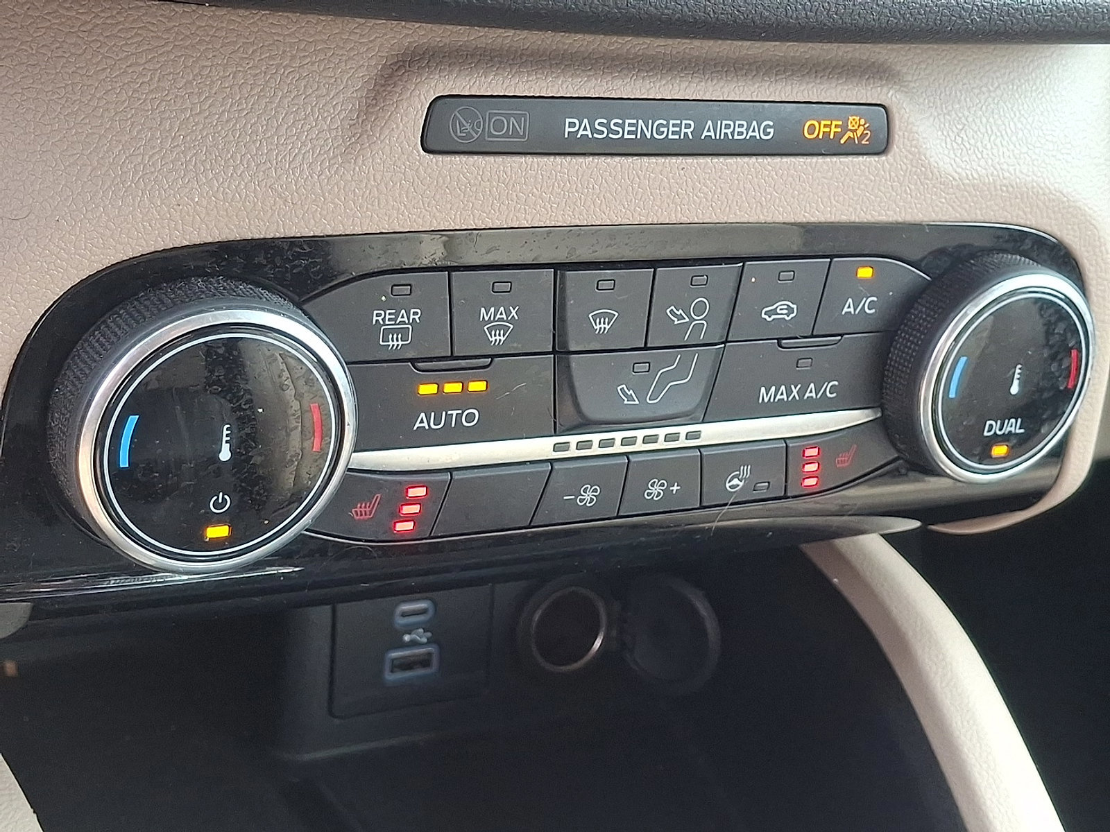 Certified 2022 Ford Escape SEL w/ Technology Package image 15