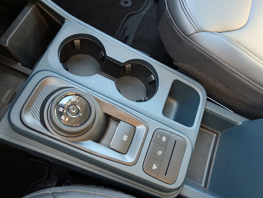 Certified 2024 Ford Maverick Lariat w/ Black Appearance Package image 27