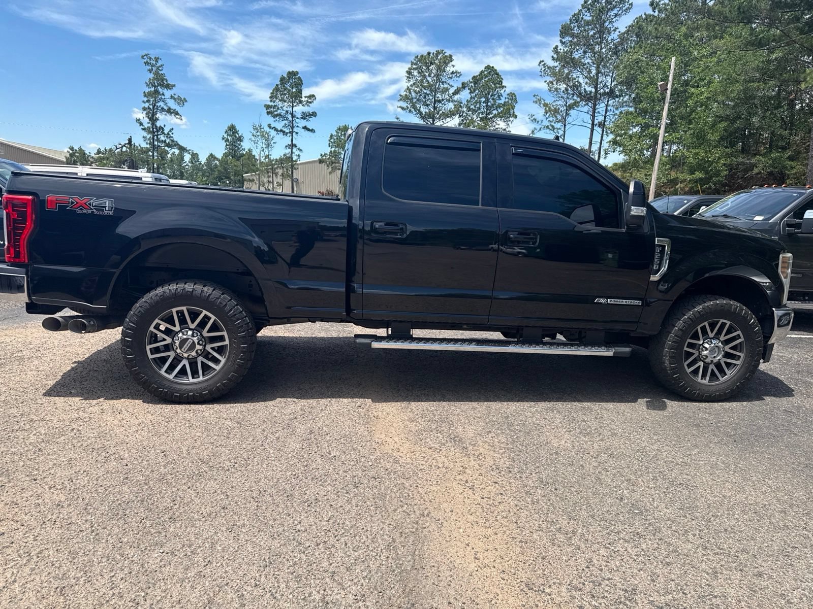 Certified 2019 Ford F250 Lariat w/ Lariat Value Package AWD/4WD image 8