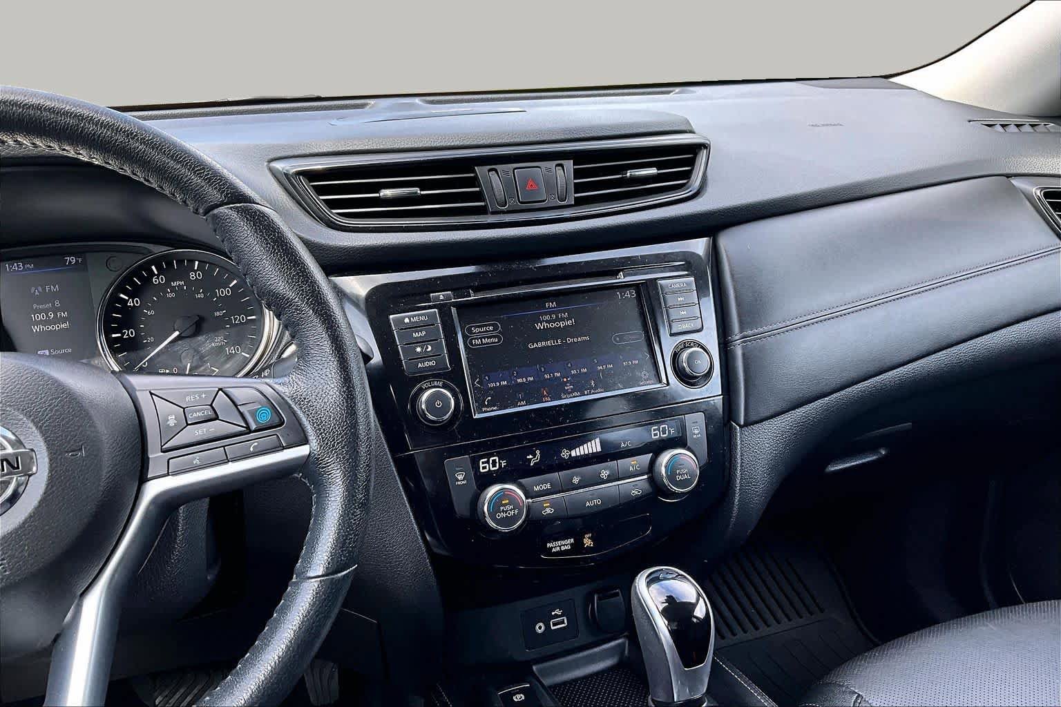 Used 2020 Nissan Rogue SL w/ Premium Package AWD/4WD image 7