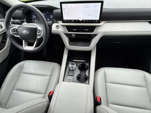 Certified 2025 Ford Explorer Active w/ Active Comfort Package AWD/4WD image 36