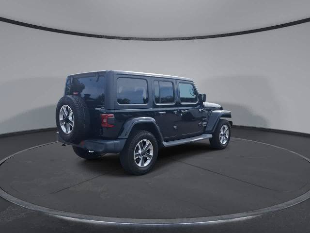 Used 2018 Jeep Wrangler Unlimited Sahara w/ Dual Top Group AWD/4WD image 8