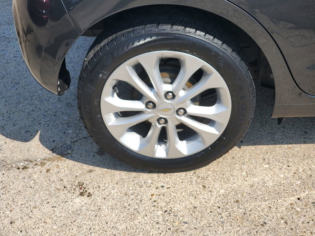 Used 2019 Chevrolet Spark LT image 5