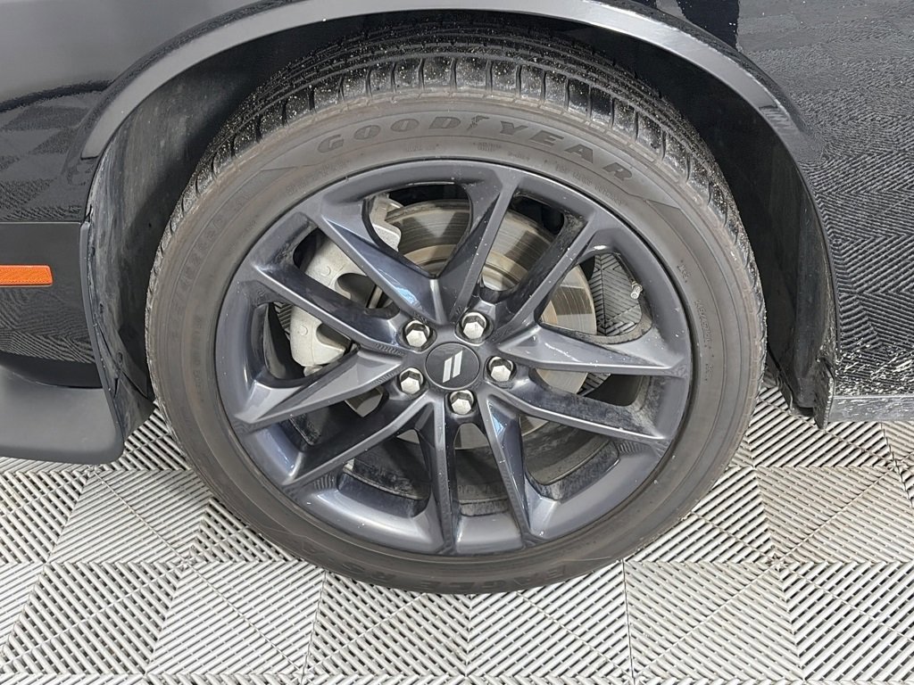 Used 2022 Dodge Challenger GT w/ Blacktop Package image 8