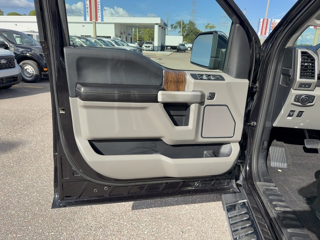 Certified 2019 Ford F150 Lariat w/ Equipment Group 502A Luxury image 5