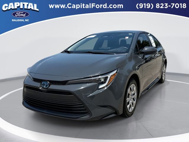 Used 2024 Toyota Corolla LE FWD image 1