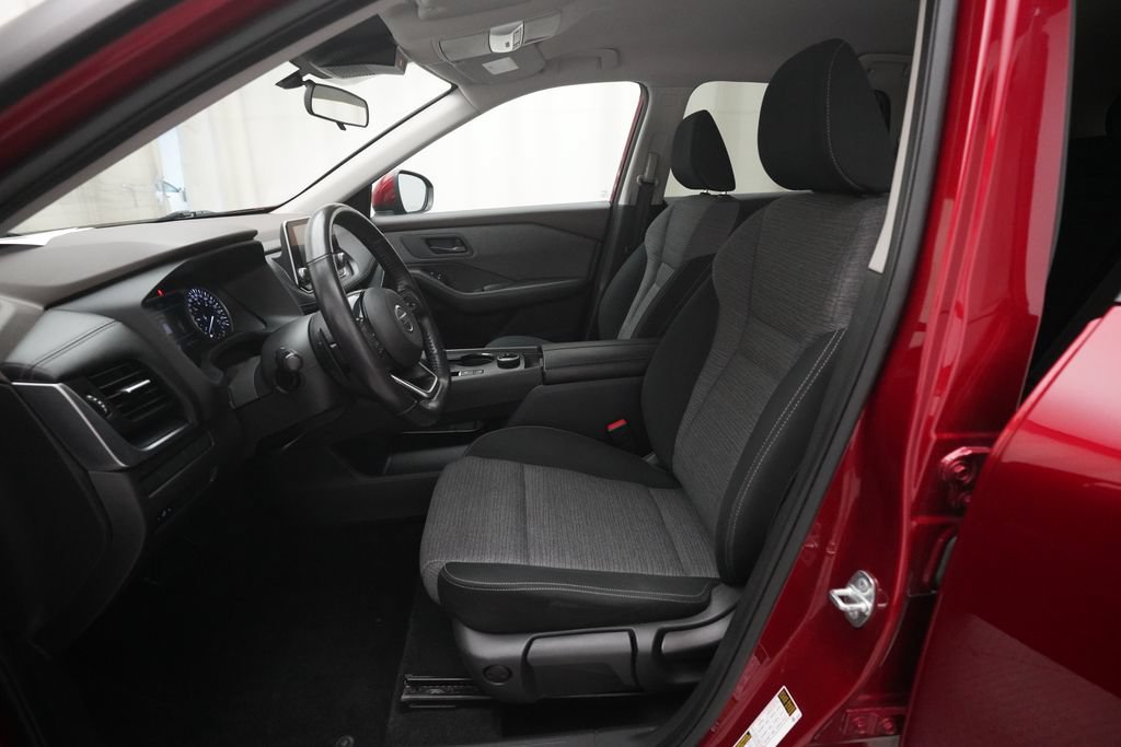Used 2021 Nissan Rogue S AWD/4WD image 8