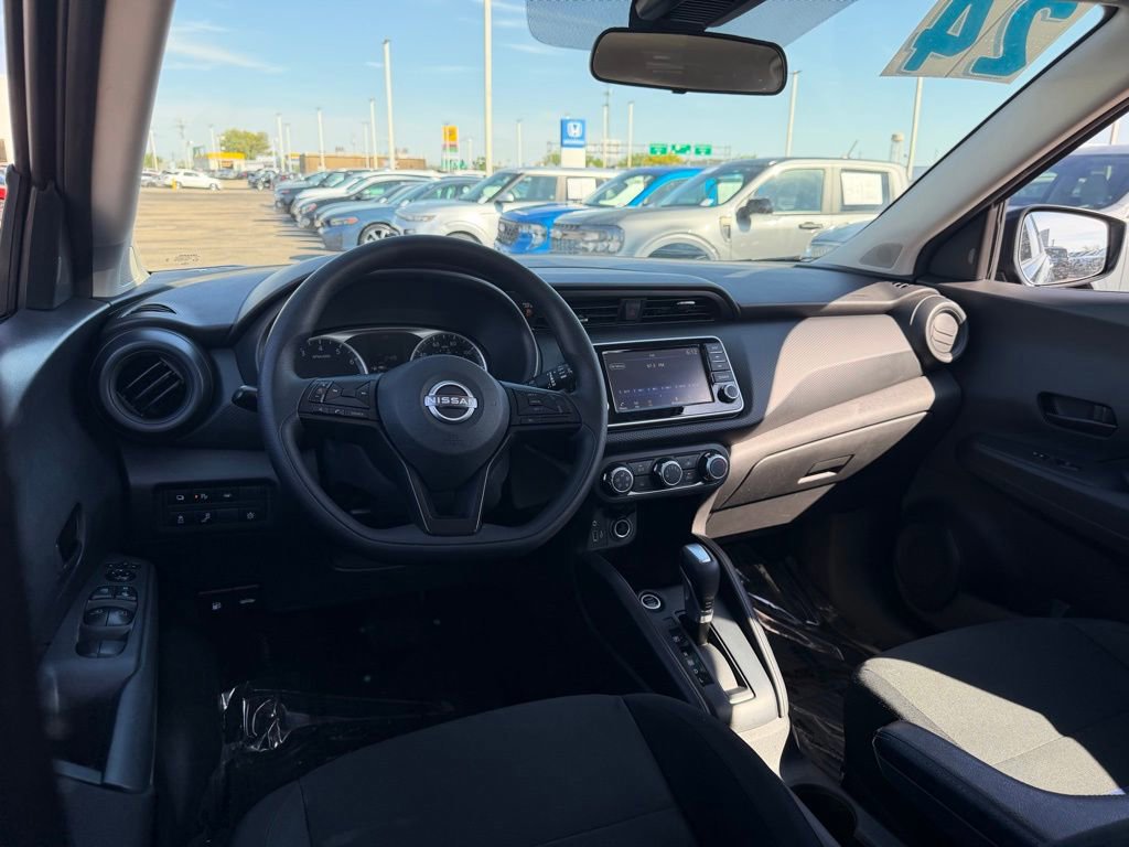 Used 2024 Nissan Kicks S image 16