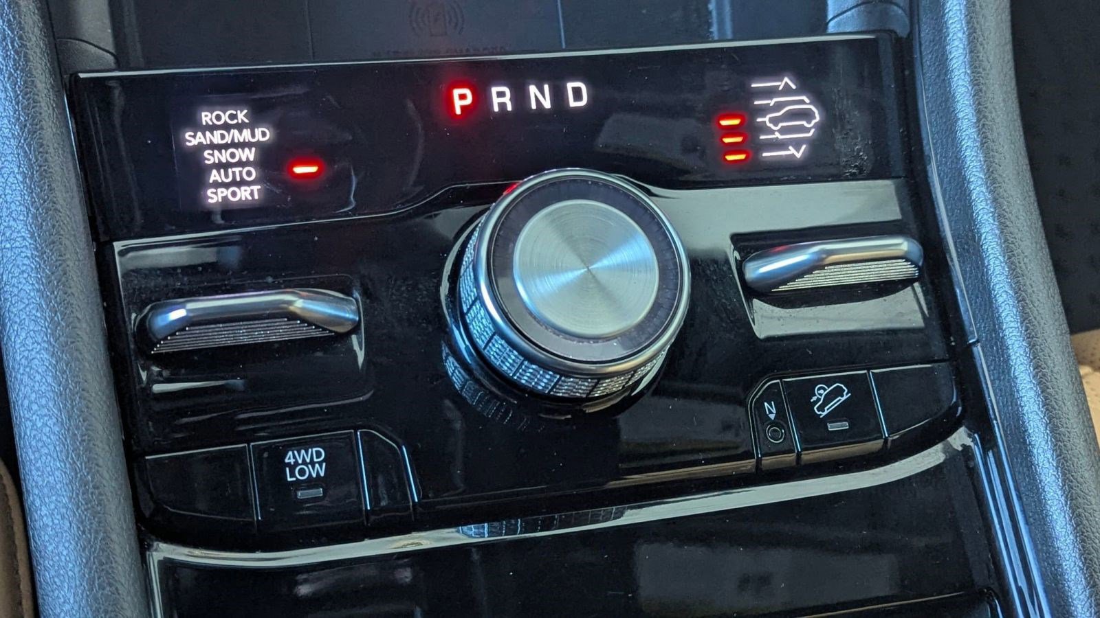 Used 2022 Jeep Grand Cherokee Summit w/ Luxury Tech Group V image 17