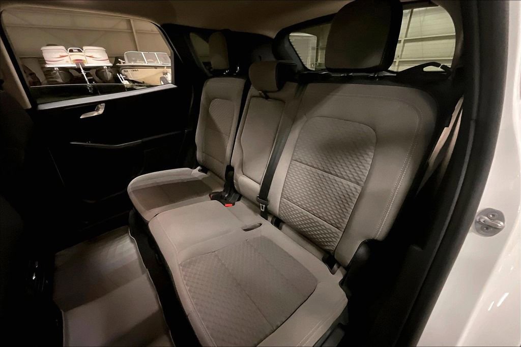 Certified 2020 Ford Escape SE image 25