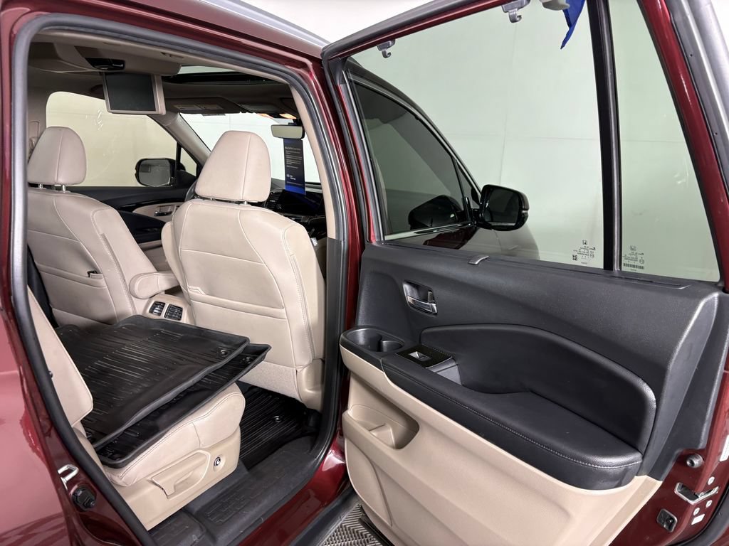 Used 2022 Honda Pilot Touring image 37