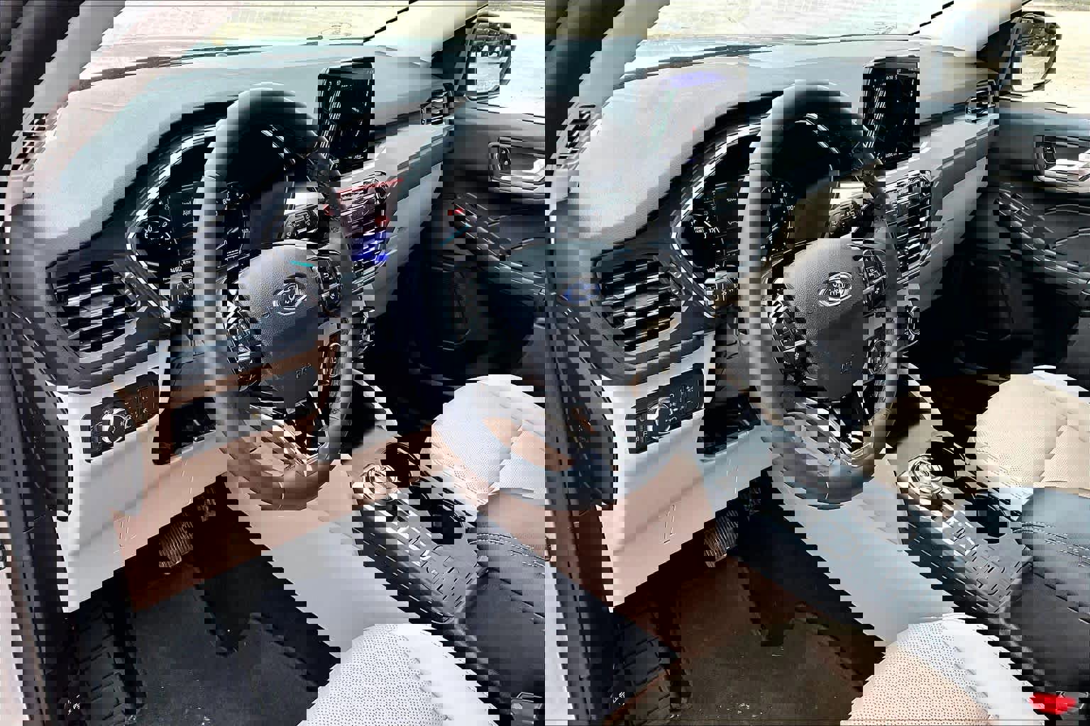 Certified 2022 Ford Escape SEL image 18