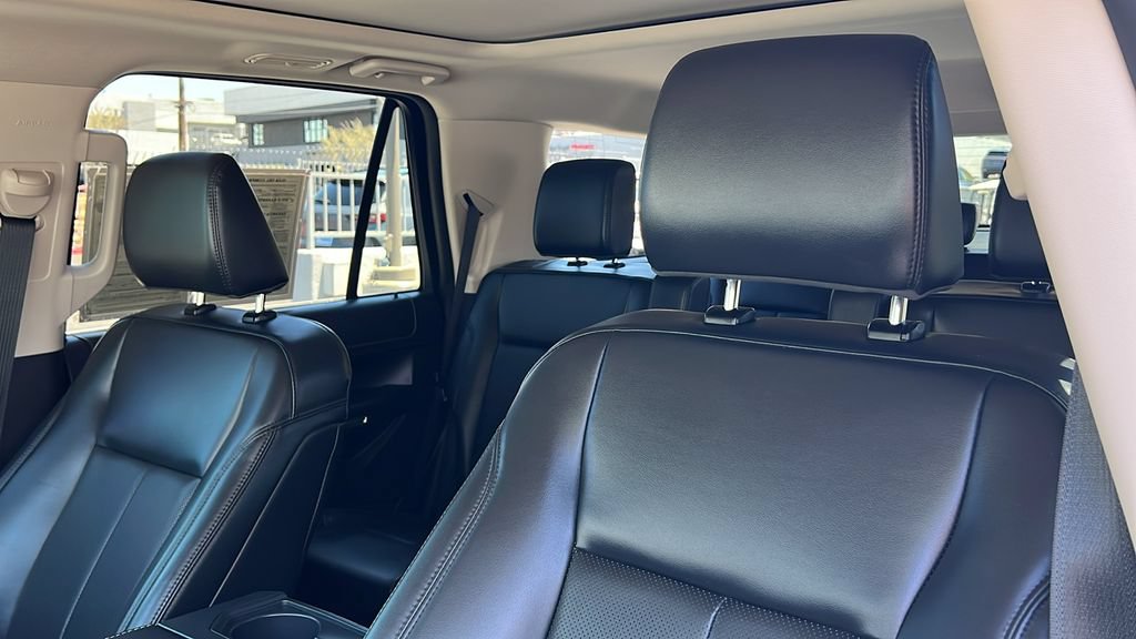 Certified 2024 Ford Expedition XLT RWD image 15