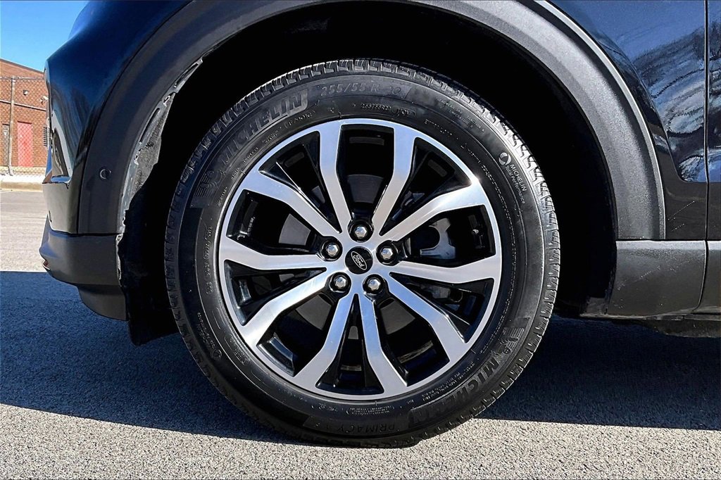 Certified 2020 Ford Explorer ST w/ Premium Technology Package image 9