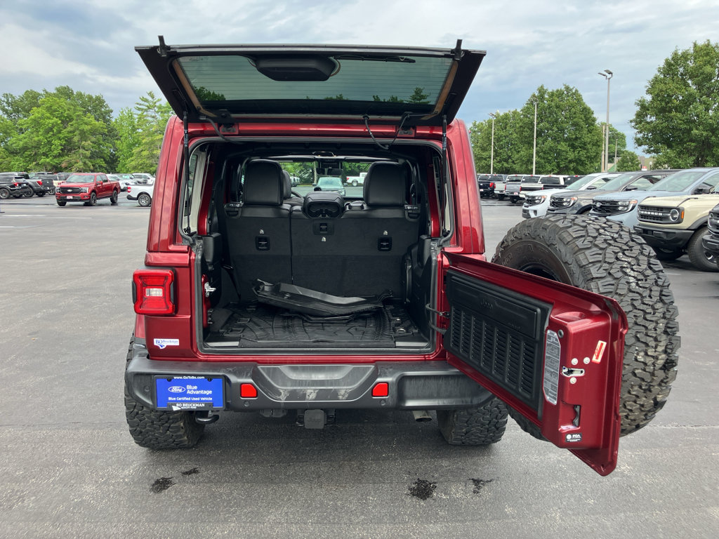 Used 2021 Jeep Wrangler Unlimited Sahara AWD/4WD image 31