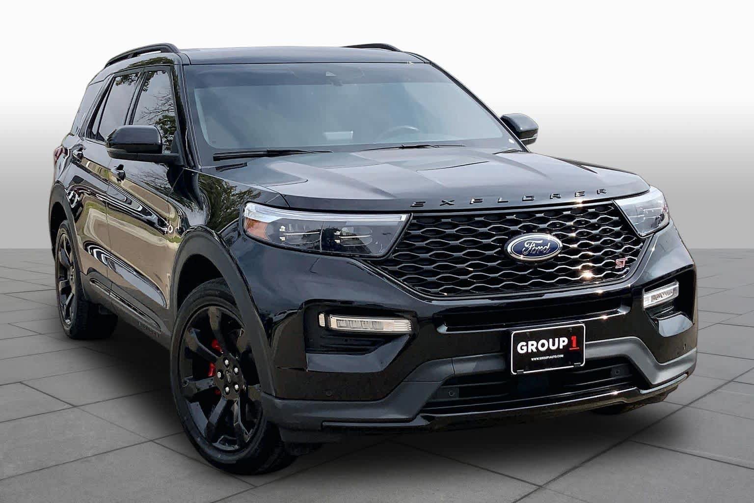 Certified 2024 Ford Explorer ST w/ Equipment Group 401A AWD/4WD image 3