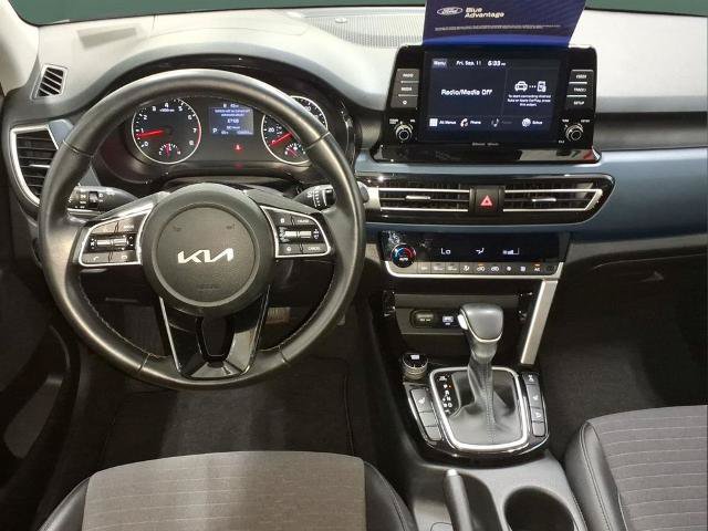 Used 2023 Kia Seltos S AWD/4WD image 7