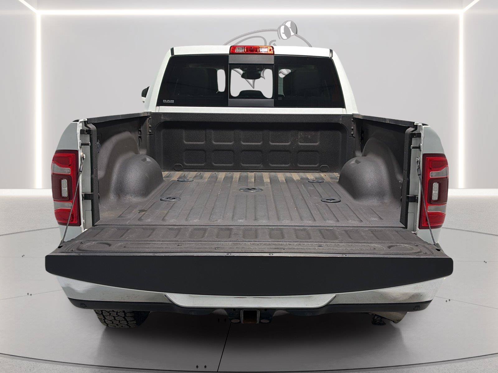 Used 2022 RAM 2500 Laramie AWD/4WD image 9