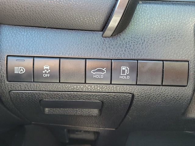 Used 2020 Toyota Camry LE w/ Carpet Mat Package image 17
