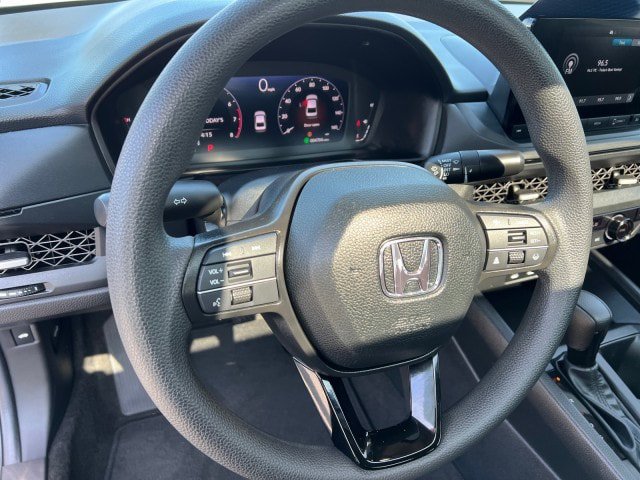 Used 2025 Honda Accord SE image 13