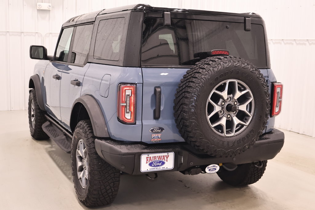 Certified 2025 Ford Bronco Badlands AWD/4WD image 8