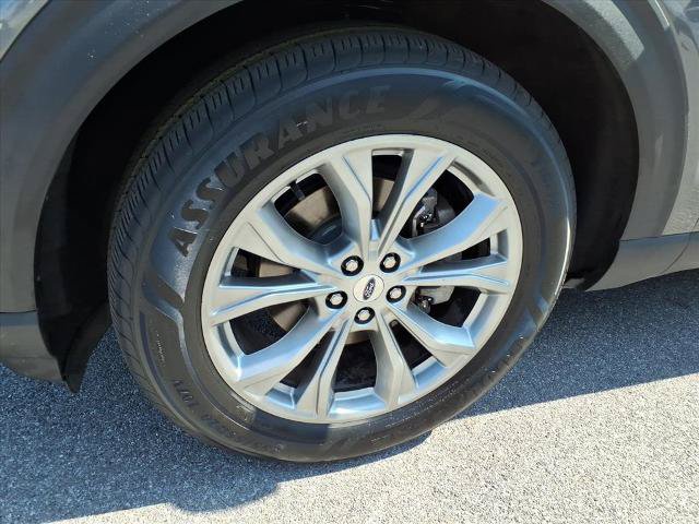 Certified 2023 Ford Explorer XLT w/ Equipment Group 202A AWD/4WD image 8