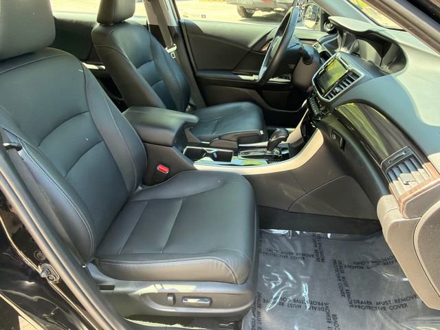 Used 2017 Honda Accord EX-L image 15