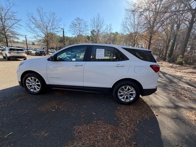 Used 2020 Chevrolet Equinox LS image 2