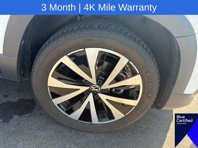 Used 2022 Volkswagen Taos SE w/ IQ.Drive SE Package AWD/4WD image 5