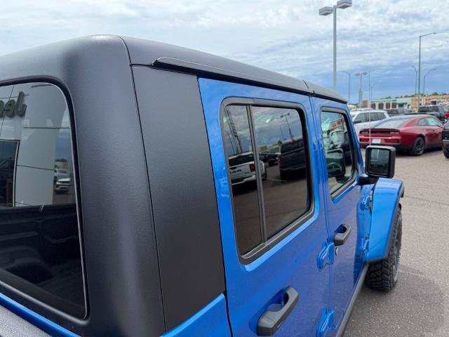 Used 2023 Jeep Gladiator Sport AWD/4WD image 15