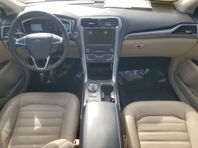 Certified 2018 Ford Fusion SE w/ Fusion SE Technology Package image 8