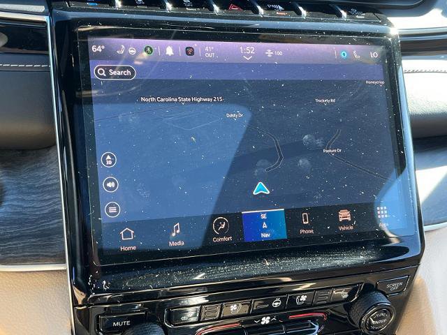 Used 2023 Jeep Grand Cherokee 4WD 4xe w/ Luxury Tech Group II image 11