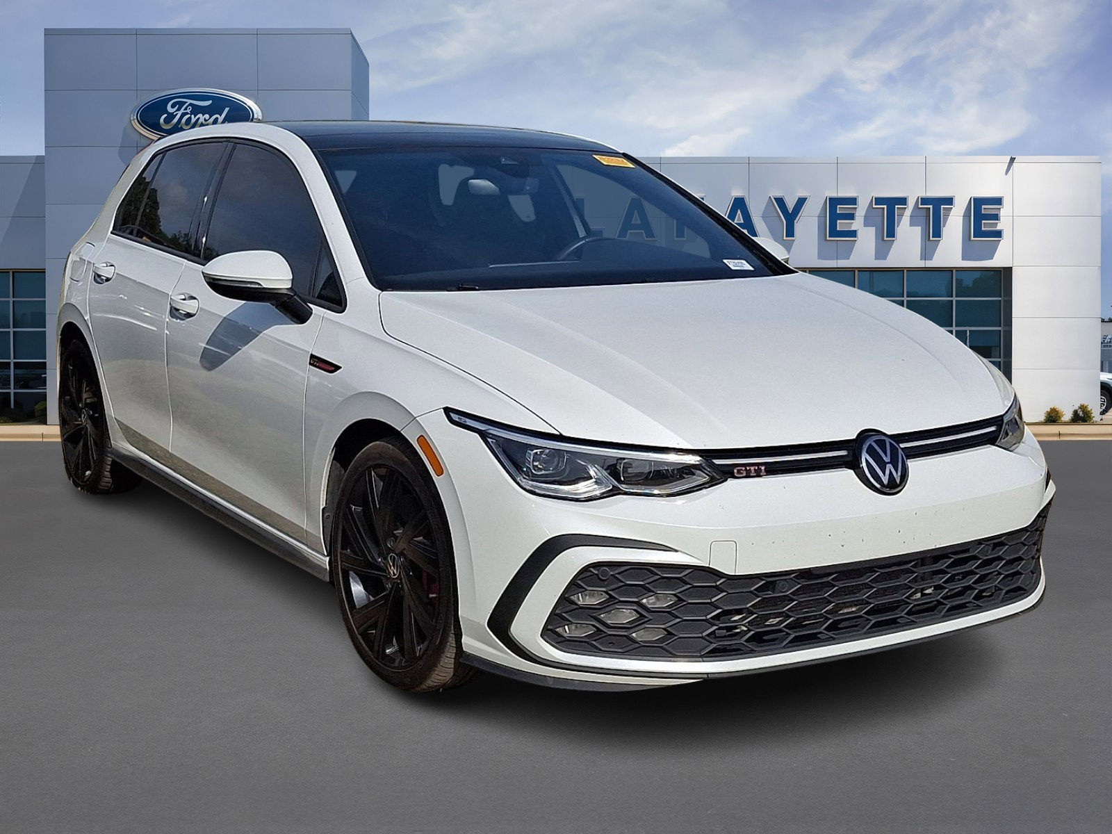 Used 2022 Volkswagen GTI SE w/ Black Wheel Package FWD image 1