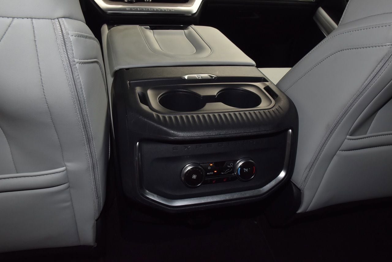 Certified 2025 Ford Expedition Platinum AWD/4WD image 20