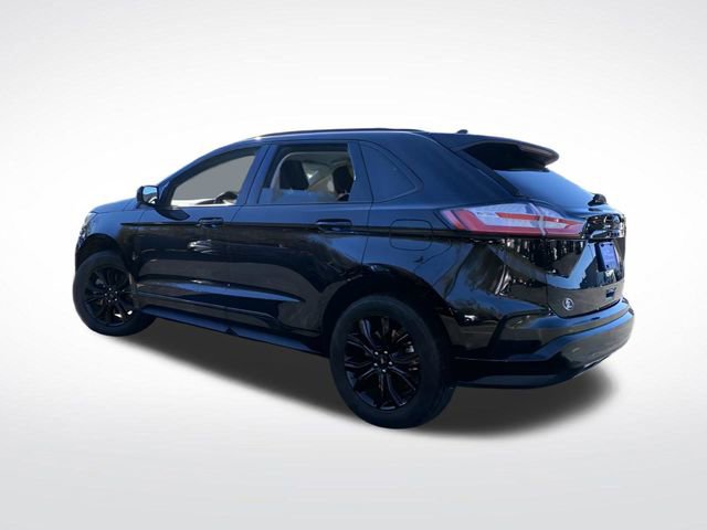 Certified 2022 Ford Edge SE w/ Black Appearance Package image 3