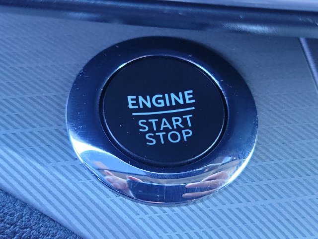 Certified 2022 Ford Explorer XLT w/ Equipment Group 202A RWD image 12