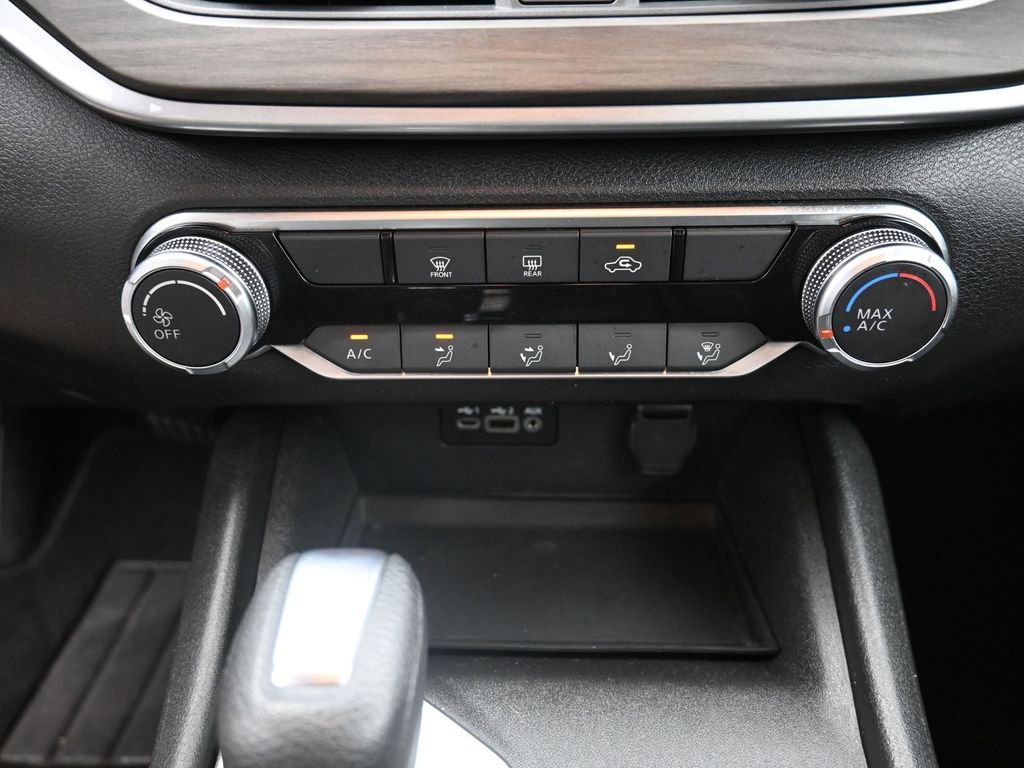 Used 2025 Nissan Altima 2.5 SV image 27