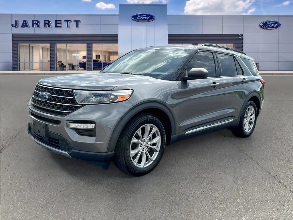 Certified 2021 Ford Explorer XLT w/ Equipment Group 202A RWD image 3