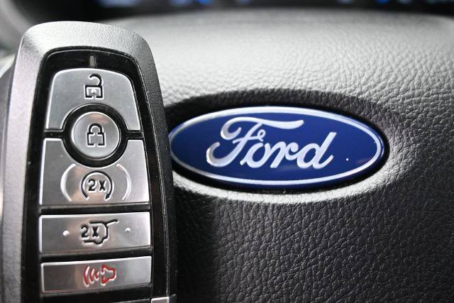 Certified 2024 Ford Edge SEL w/ Convenience Package AWD/4WD image 34