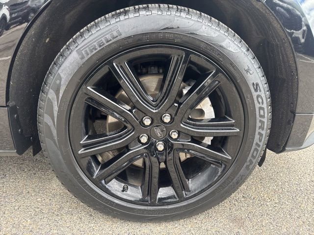 Certified 2023 Ford Edge ST-Line AWD/4WD image 19