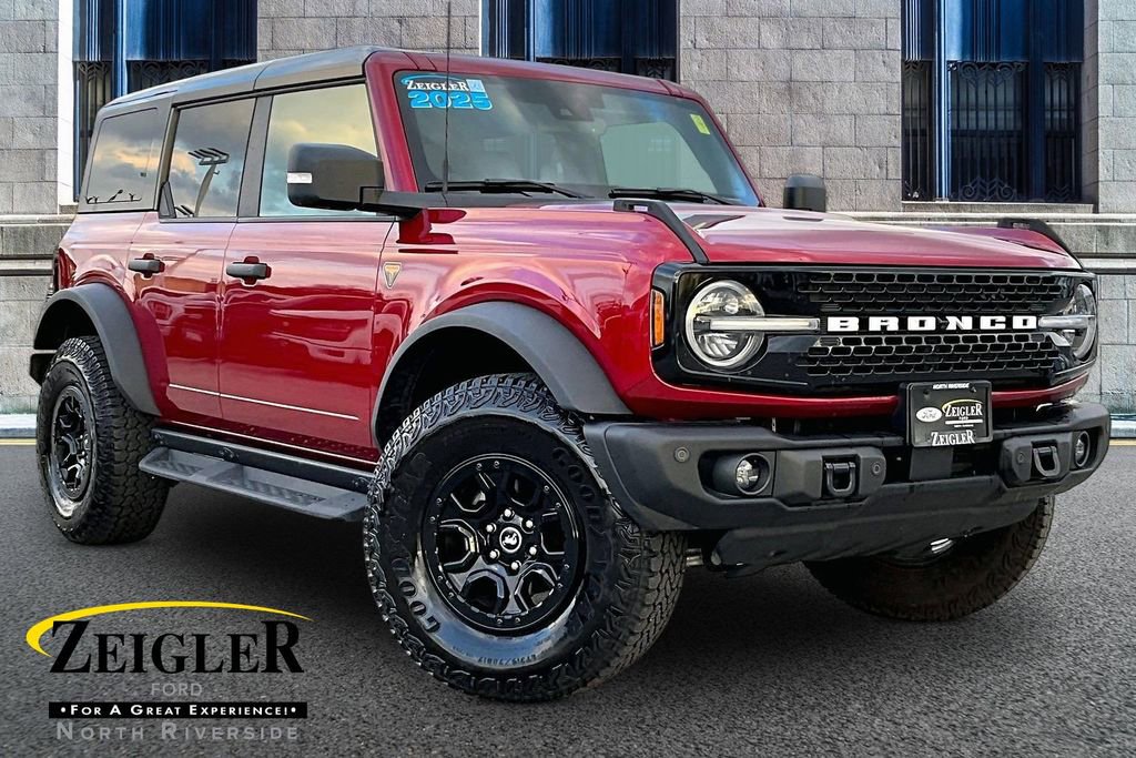 Certified 2025 Ford Bronco Badlands AWD/4WD image 1