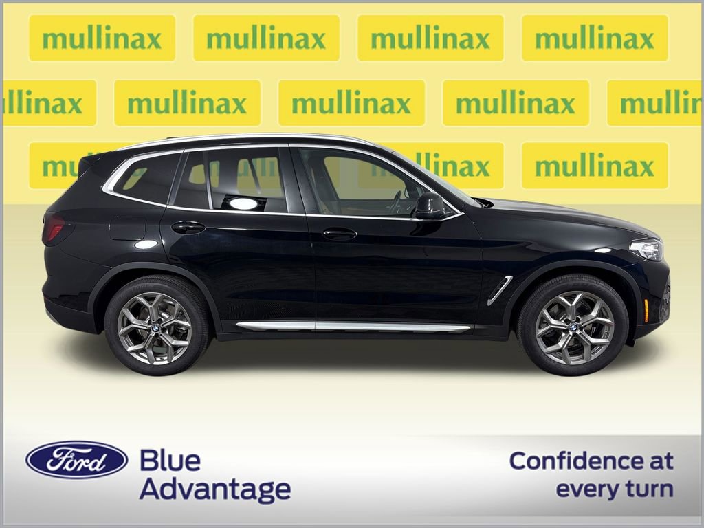Used 2022 BMW X3 xDrive30i w/ Convenience Package AWD/4WD image 2