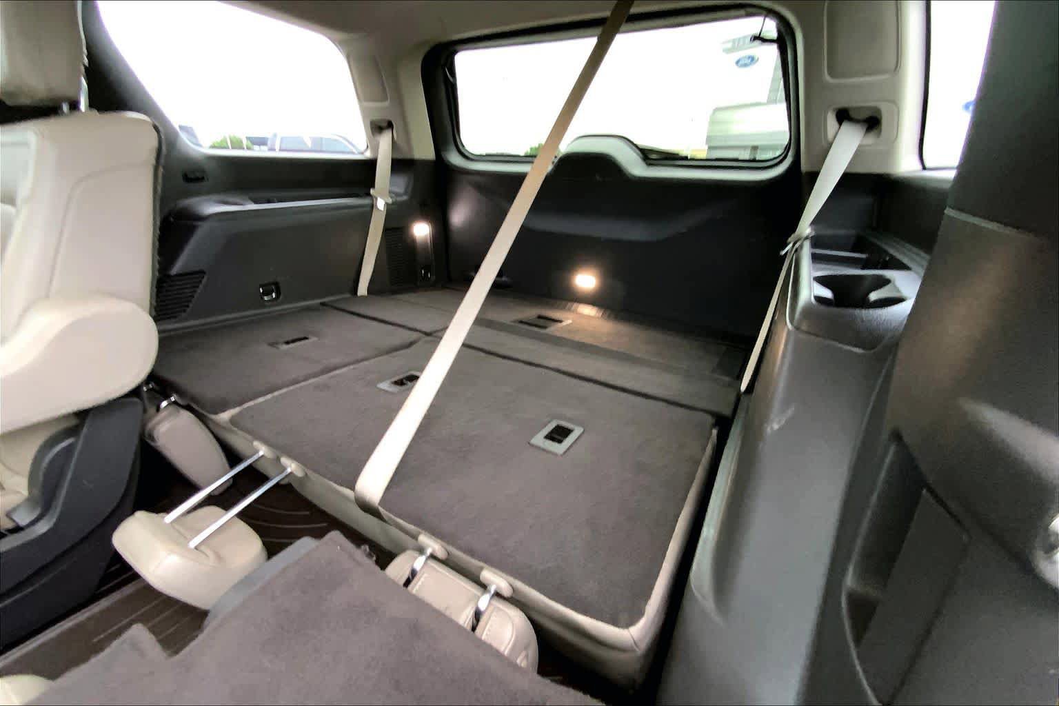 Certified 2019 Ford Expedition Limited w/ Texas Edition Package RWD image 19